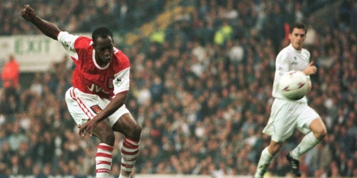 Ian Wright, la sanción más polémica y el día que la Premier League sorprendió a todos