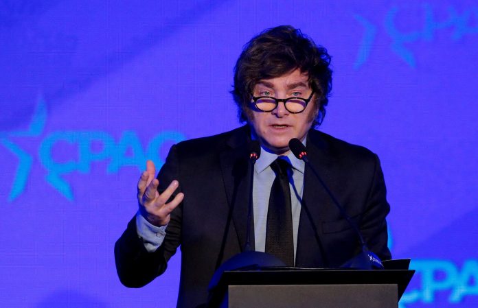 Javier Milei llegó a Hungría: disertará en la CPAC y profundizará su sintonía con Viktor Orbán