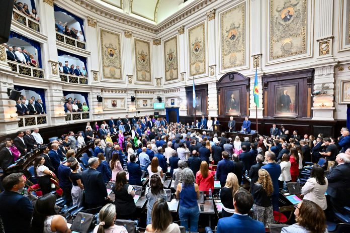 Kicillof confrontó con el Gobierno y habló en tono electoral: “Una alternativa requiere de mucho más que decir ‘no a Milei’”