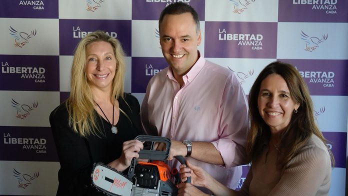 La Libertad Avanza inicia una etapa de diferenciación del PRO en CABA y busca alejarse del caso Adorni