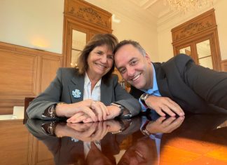 Manuel Adorni se muestra activo tras su reaparición: recibió a Bullrich y Mahiques y espera por Santilli y Pettovello