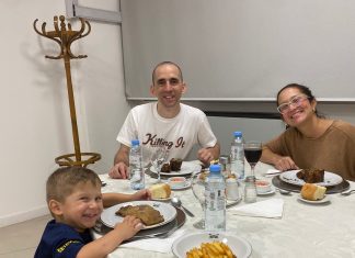Nahuel Gallo cenó con su familia por primera vez después de 448 días: “Pidió algo que extrañaba con todo su corazón”