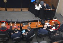 Relación rota: Cristina Kirchner le dio la mano a Baratta, pero evitó saludar a Julio De Vido al llegar a Comodoro Py