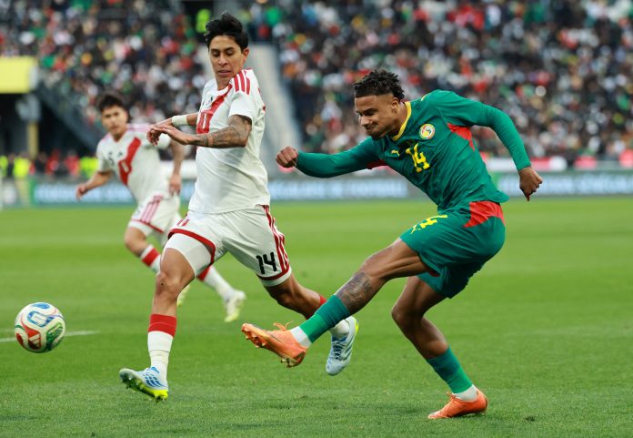 Un grosero error lo dejó con el arco vacío, pero no pudo definir: el insólito gol que falló Perú ante Senegal