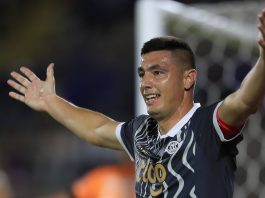 A los 43 años, se retiró Tacuara Cardozo: de la apuesta de los USD 100 por gol que lo vistió al premio en “gallinas paraguayitas”