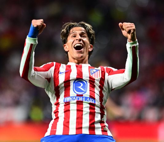 Del gol de Simeone y la expulsión de Nico González a la brutal patada a Thiago Almada: las perlitas de Atlético de Madrid-Barcelona