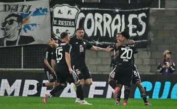 Deportivo Riestra afrontará su histórico debut en Copa Sudamericana ante Palestino de Chile: hora, TV y formaciones