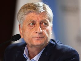 El gobernador de La Pampa presentó amparo para frenar la Ley de Glaciares