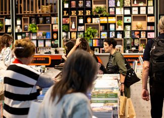 El Gobierno entregará un Chequelibro a estudiantes en la Feria del Libro: de cuánto es el valor