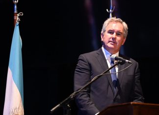 Emotivo homenaje a las víctimas del Holocausto: “La Argentina conoce en carne propia lo que significa el antisemitismo”