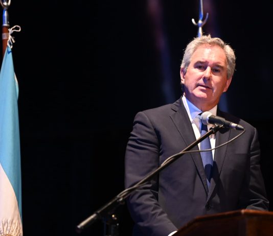 Emotivo homenaje a las víctimas del Holocausto: “La Argentina conoce en carne propia lo que significa el antisemitismo”