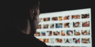 Entró a un sitio erótico, lo chantajeó una escort y aceptó una entrega controlada de dinero para atraparla