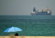 Estafan con criptomonedas a los barcos que quieren transitar el Estrecho de Ormuz