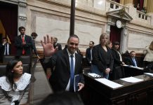 Esteban Paulón calificó de “fracaso” el informe de Manuel Adorni: “Hoy no puede ser vocero de nada”