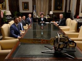 Javier Milei se reúne con el empresario Peter Thiel en Casa Rosada