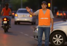 La Legislatura de Córdoba aprobó la prohibición de cuidacoches, limpiavidrios y picadas