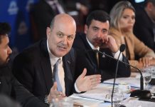 La Ley Hojarasca de Sturzenegger obtuvo dictamen en Diputados, pero se demora la convocatoria a sesión