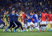 Los detalles de la gresca en el final de la caída de Boca ante Cruzeiro: el cruce entre Paredes y Pereira que encendió la mecha