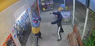 “¡Pará, pará!”: un motochorro le disparó a los pies a un joven para robarle en Berazategui