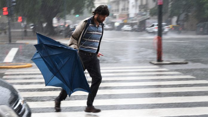 Siguen las lluvias en el AMBA: qué dice el pronóstico para el resto de la semana