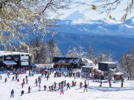 Un grupo de mapuches impide que se lleven a cabo obras clave en el cerro Chapelco antes del inicio de la temporada