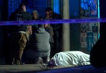 Atacaron a tiros un supermercado chino en Rosario: mataron a un vecino que estaba en la puerta y dejaron una nota mafiosa