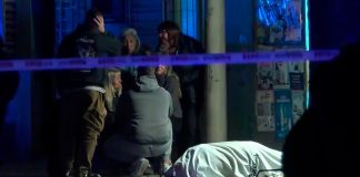 Atacaron a tiros un supermercado chino en Rosario: mataron a un vecino que estaba en la puerta y dejaron una nota mafiosa