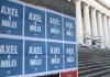 “Axel o Milei”, los carteles que avivan la interna del peronismo tras el reclamo kirchnerista por CFK