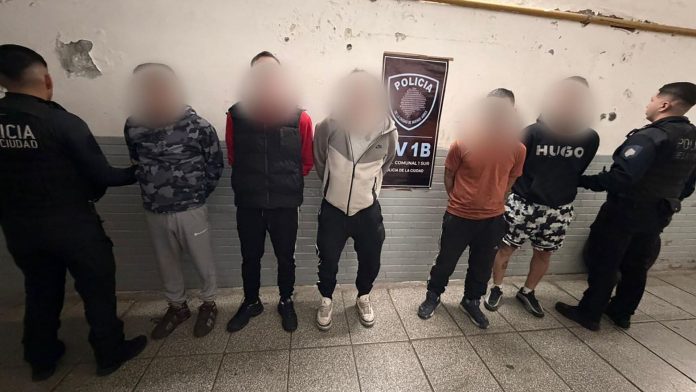 Cayó una banda dedicada a hacer escruches en departamentos vacíos de CABA: sus antecedentes