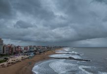 Cómo seguirá el tiempo en la Costa Atlántica luego del temporal con fuertes vientos y olas de hasta 7 metros