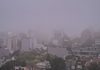 Continua la advertencia violeta por niebla: hasta cuándo durará y cómo seguirá el tiempo para el AMBA