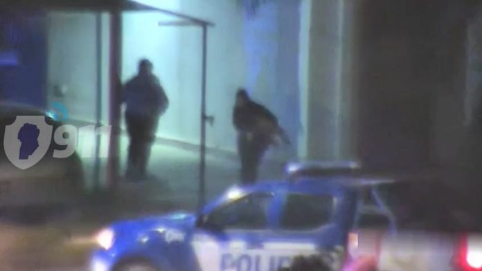 Córdoba: el desesperado accionar de la policía para salvar a una beba que se atragantó con el capuchón de una lapicera