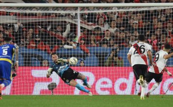 Del codazo de Ávila al golpe de Ledesma: los dos penales a favor de River Plate ante Rosario Central