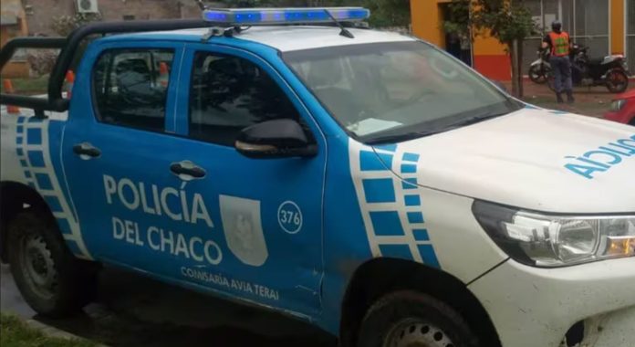 Dos hombres amenazaron con un arma a la empleada de un kiosco y se llevaron casi $100 mil