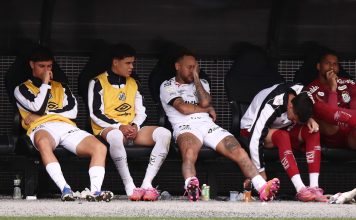 El insólito blooper que sufrió Neymar en la caída del Santos: fue sustituido por error y explotó contra los árbitros