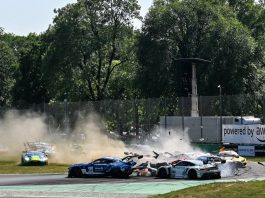 Espeluznante accidente en Monza, con 11 autos involucrados y dos argentinos que evitaron los impactos