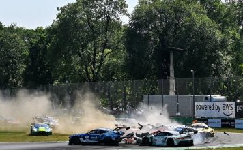 Espeluznante accidente en Monza, con 11 autos involucrados y dos argentinos que evitaron los impactos