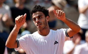 Francisco Cerúndolo reaccionó, venció a Hugo Gaston y sigue firme en Roland Garros