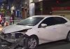 Fuerte choque entre dos autos en el barrio porteño de Almagro: uno de los conductores habría cruzado en rojo