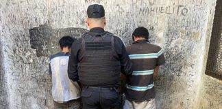 Imputaron a los dos jóvenes que le cortaron un dedo con un machete a un hombre en Santa Fe