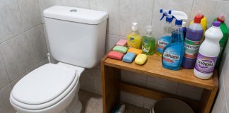 La ANMAT prohibió la venta de una marca de productos de limpieza por falta de regularización