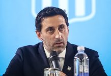La furia de Diego Milito por las polémicas en la eliminación de Racing frente a Rosario Central: “El fútbol argentino está roto”