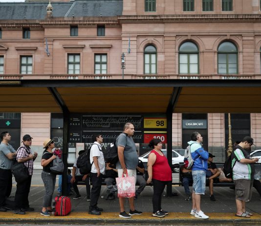 La Iglesia advirtió por el deterioro en los ingresos de la clase media: “Gente que antes nos ayudaba hoy viene a pedir”