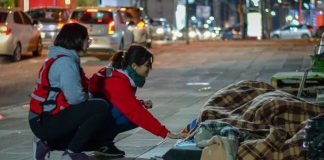 Ola polar: la campaña de la Cruz Roja para dar abrigo, salud y contención a quienes más lo necesitan