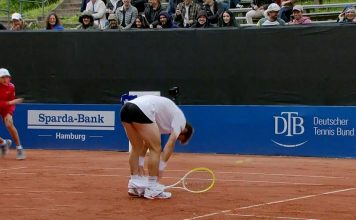 Perdió el punto y se bajó los pantalones: el nuevo escándalo del francés Moutet que da que hablar en el mundo del tenis