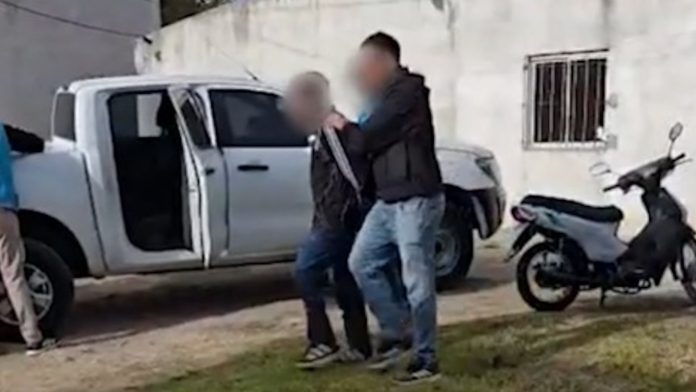 Robaban camionetas de alta gama y cayeron por el pago de un turno en un hotel alojamiento