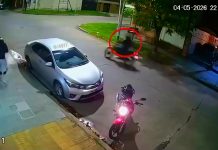 Robo, tiroteo y persecución en Lanús: motochorros le robaron a un vecino y desaparecieron por los pasillos del barrio
