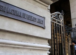 Toma en los colegios: el Nacional Buenos Aires volverá a clases, mientras que el Carlos Pellegrini sostiene la medida de fuerza