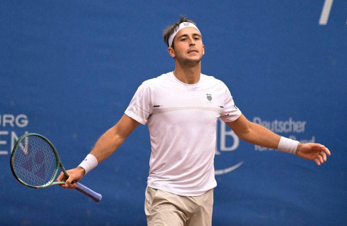 Tomás Etcheverry dejó escapar un partido increíble en Hamburgo: tuvo siete match points y quedó eliminado ante Tommy Paul