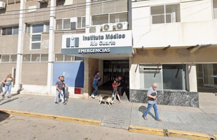 Un hombre murió embestido por un caballo y otro perdió la vida al caer de su moto tras chocar con un perro